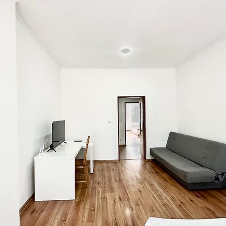 Apartment Erika Карлови Вари Екстериор снимка