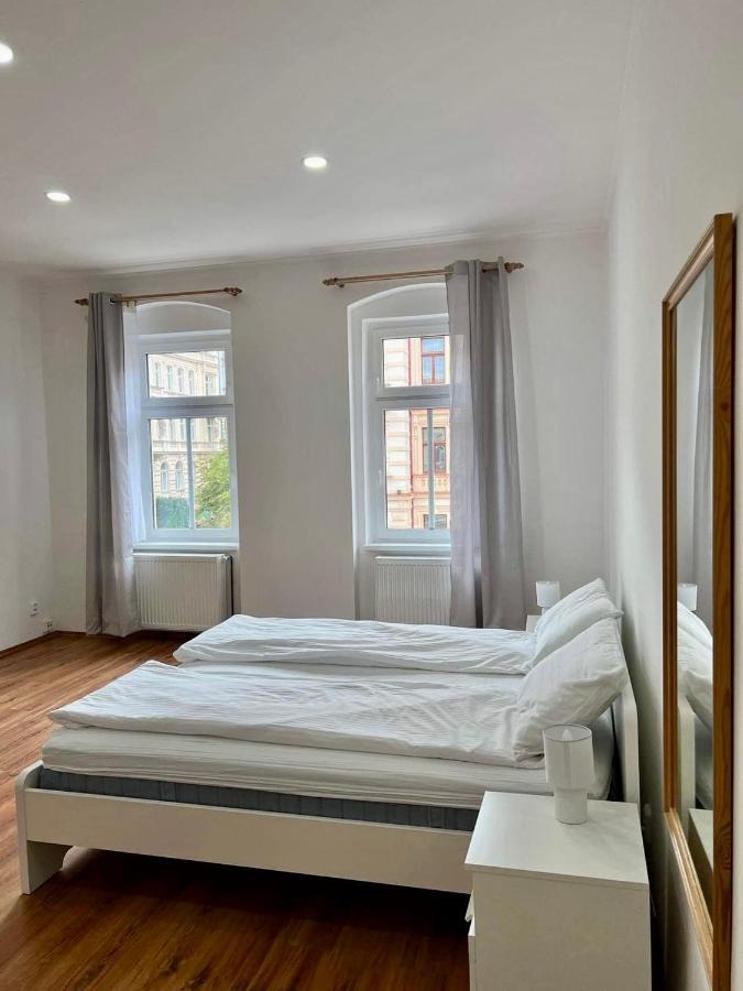 Apartment Erika Карлови Вари Екстериор снимка