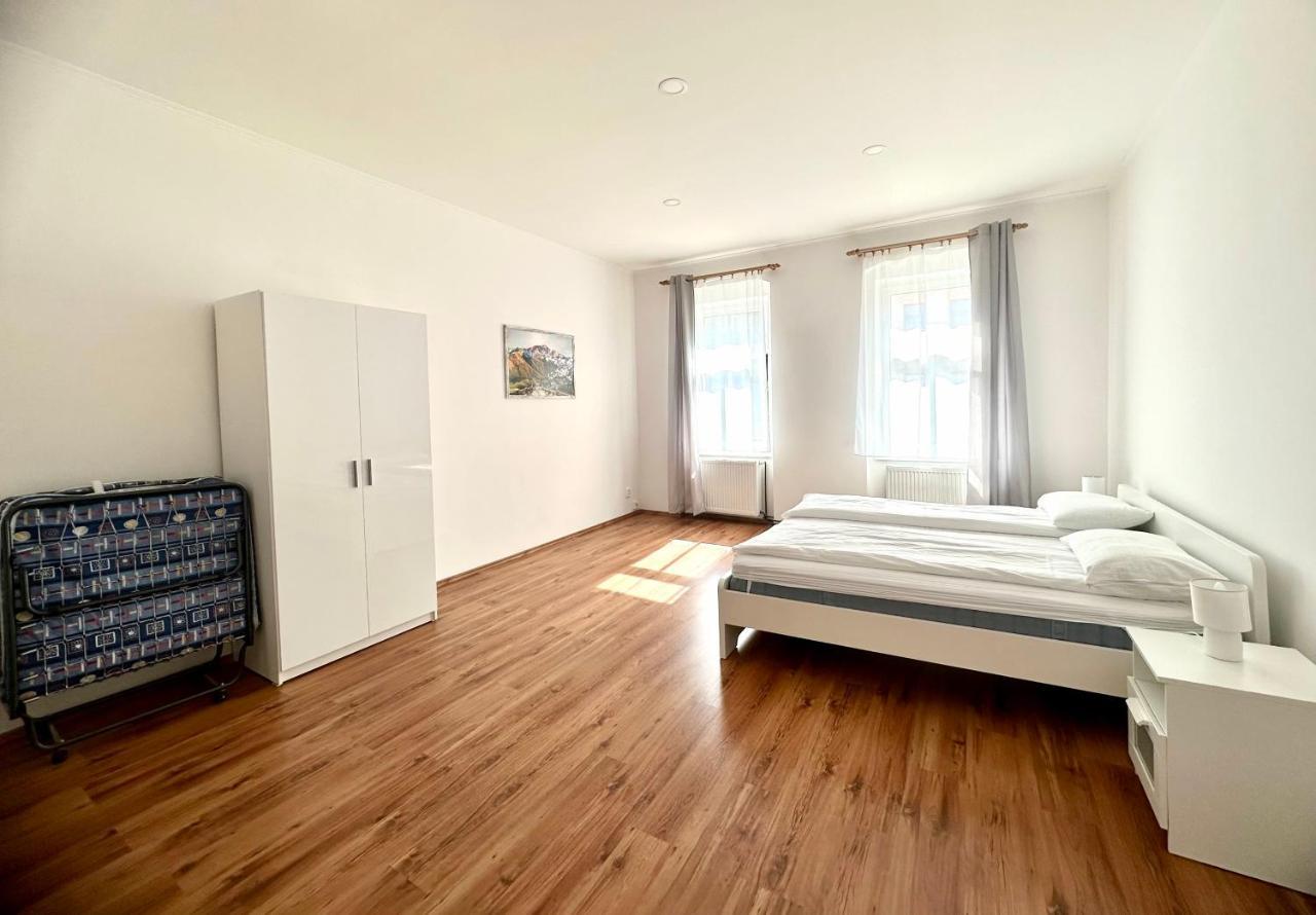 Apartment Erika Карлови Вари Екстериор снимка