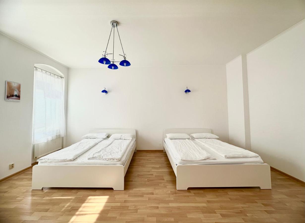 Apartment Erika Карлови Вари Екстериор снимка